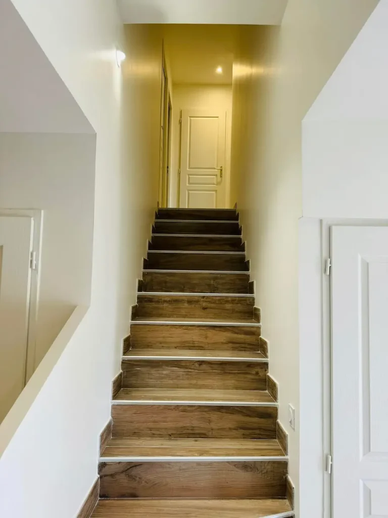 Escalier imitation parquet