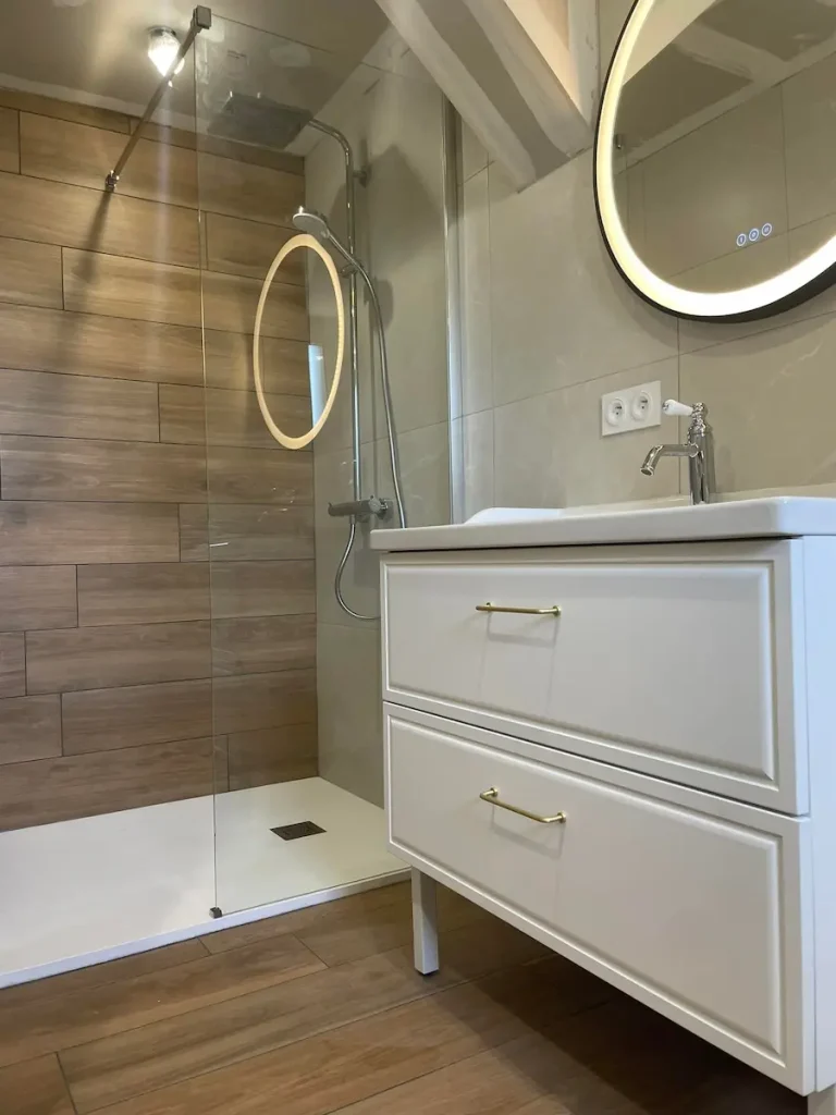 carrelage imitation bois sdb