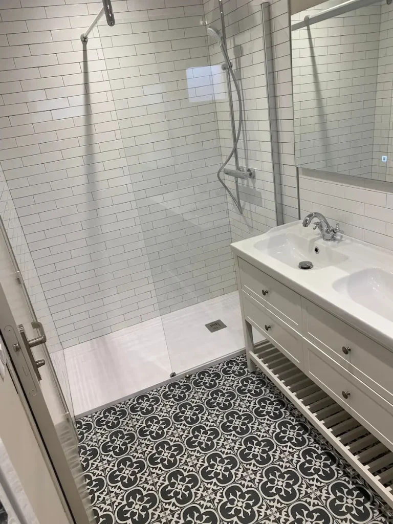 salle de bain rétro